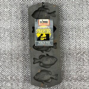 Lodge Perch Pan Cast Iron Fish Mold 5PP2 Gray Rustic Cabin Bakeware USA Made